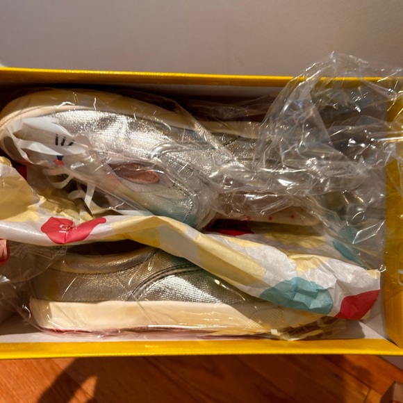 Brand New Mini Boden Bunny 🐰 Sneakers - Picture 7 of 8